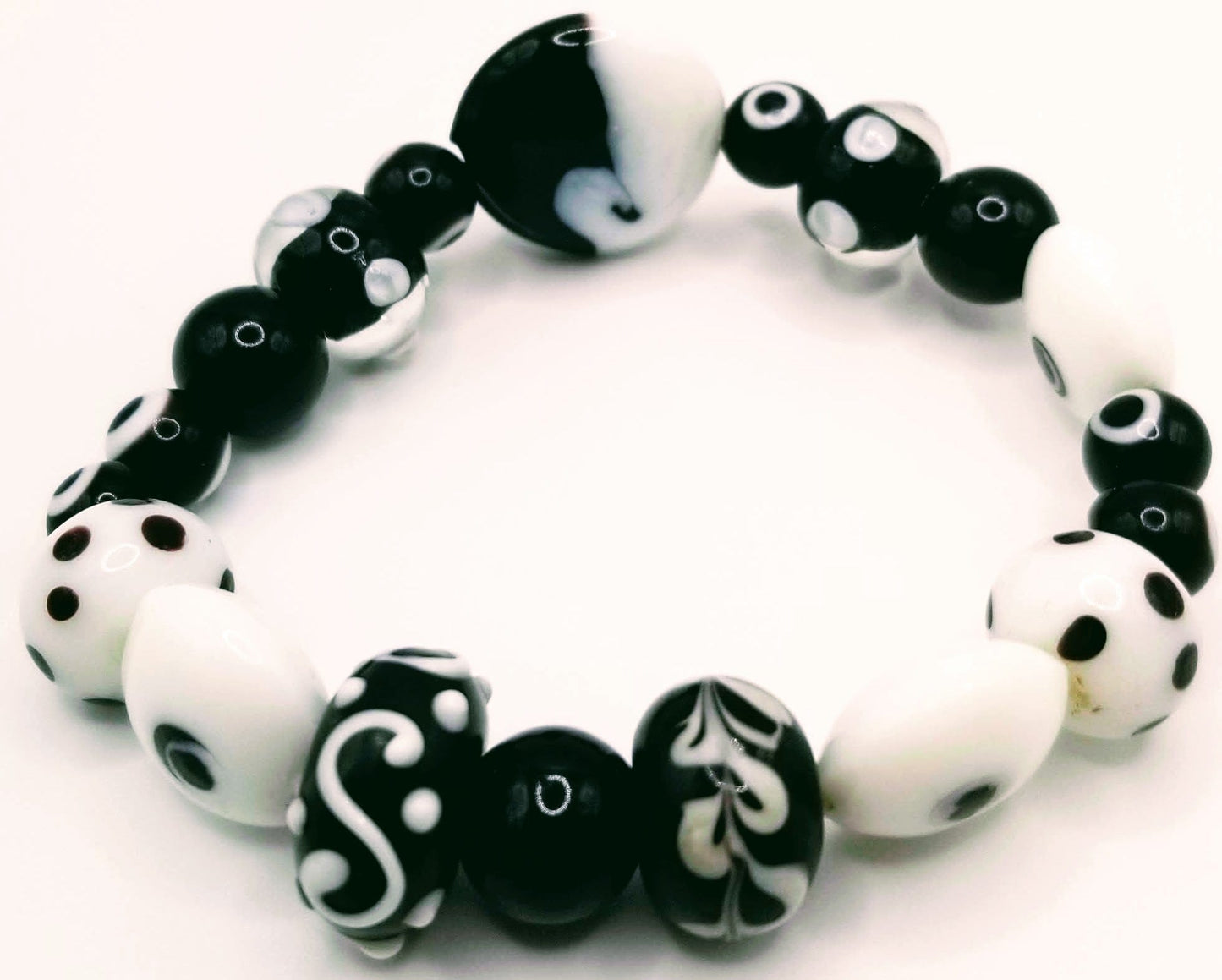 Handcrafted Jewelry By Teri C Beaded Bracelet Black & White Yin/Yang Symbol Bracelet